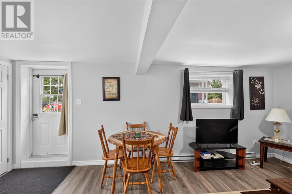3 Glendale Avenue, photo 21 of 33