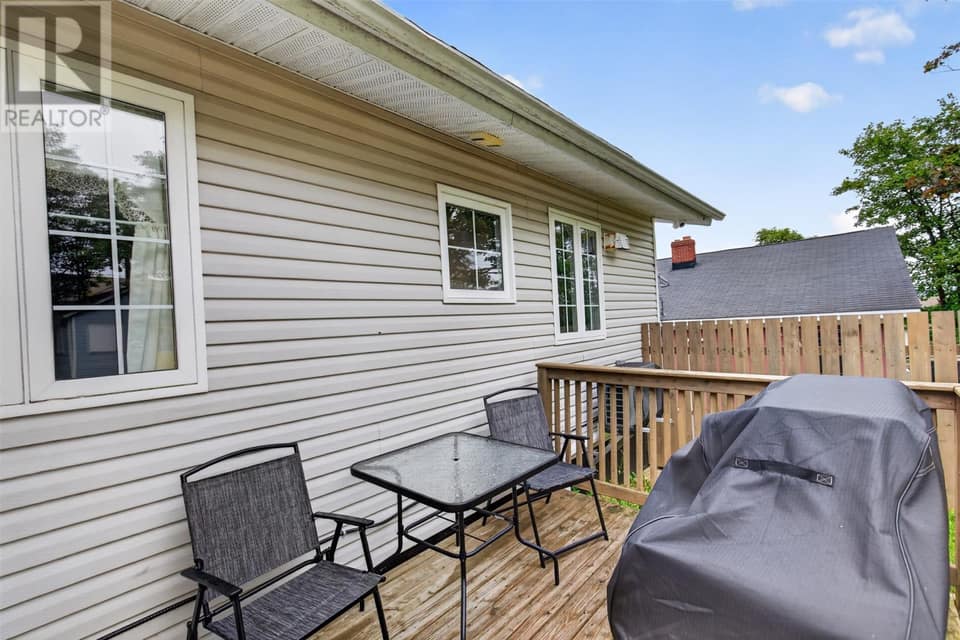 3 Glendale Avenue, photo 3 of 33