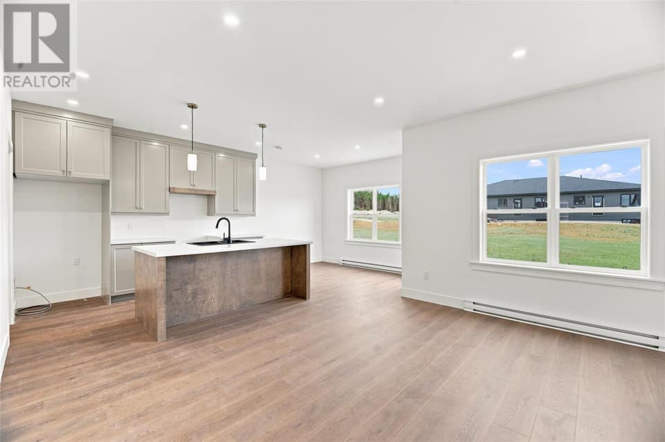 102 Trenton Drive, photo 5 of 30