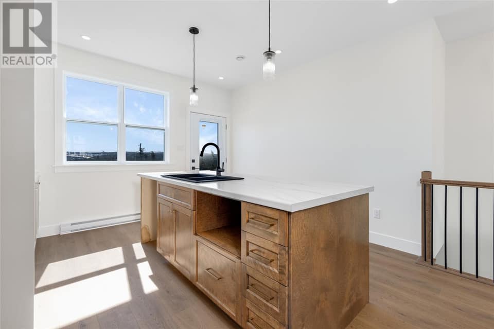 101 Trenton Drive, photo 6 of 21