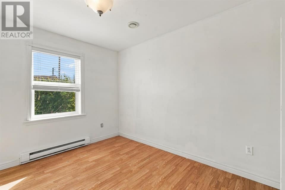 38 Wiseman's Lane, photo 6 of 28