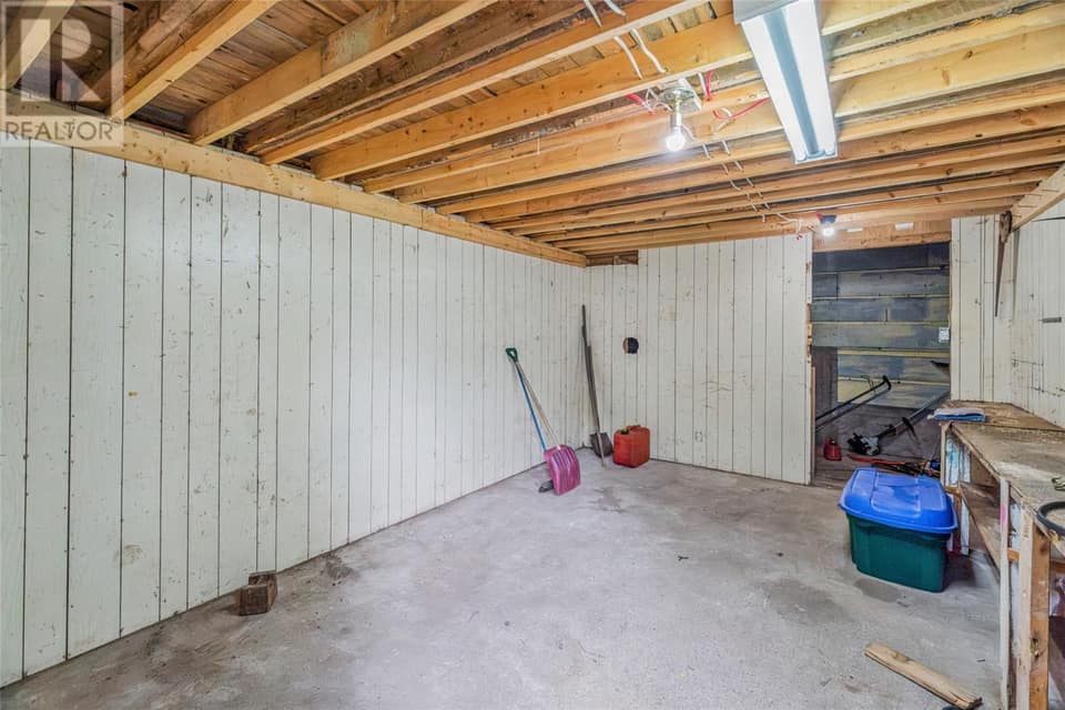 36 Elizabeth Drive, photo 22 of 25