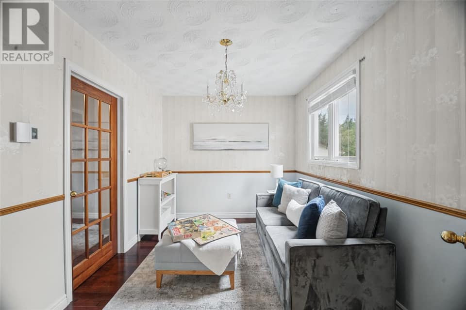 36 Elizabeth Drive, photo 5 of 25