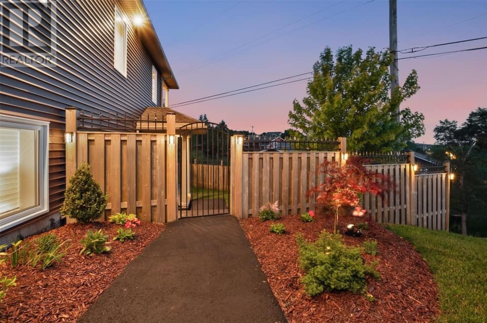 16 Little Bell Place, photo 43 of 50