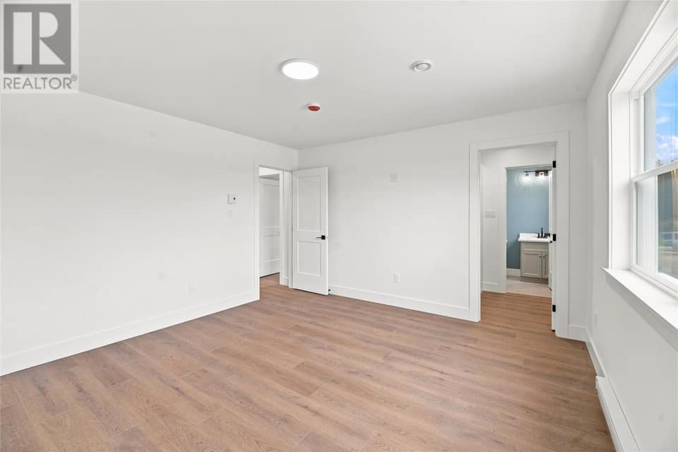 104 Trenton Drive, photo 18 of 31