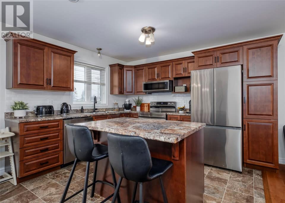 2 Otter Drive, photo 2 of 21