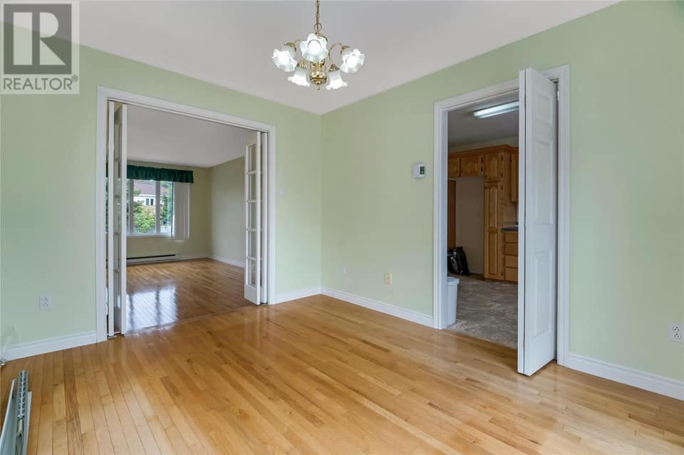 17 Cedar Drive, photo 7 of 35