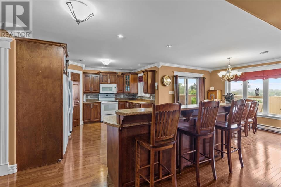 45 Kestrel Drive, photo 13 of 50