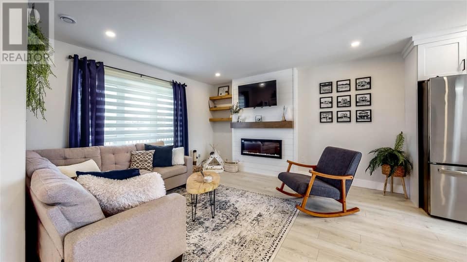 8 Walnut Street, photo 6 of 24