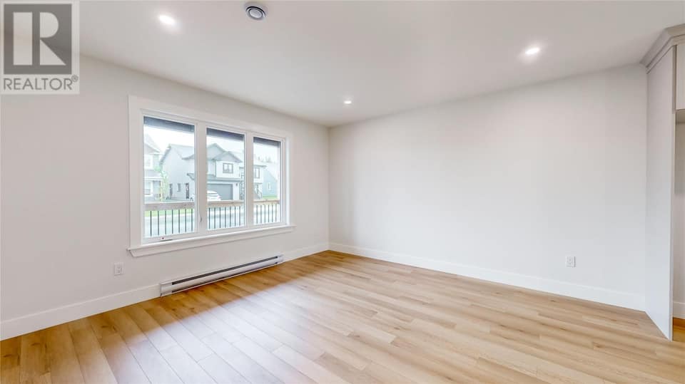 8 Walnut Street, photo 9 of 24