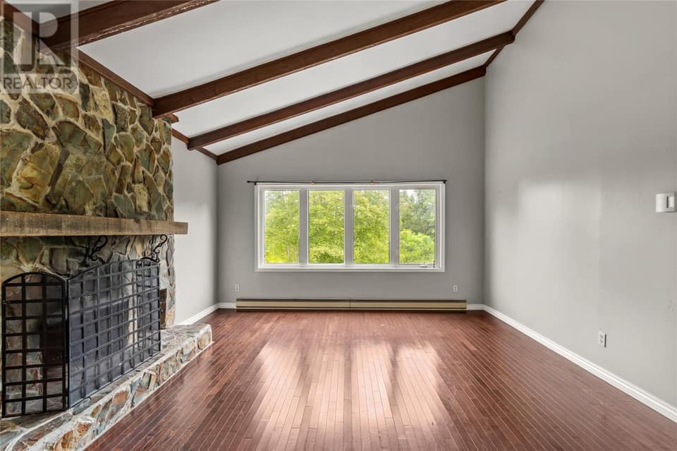 40 Monument Road, photo 10 of 50