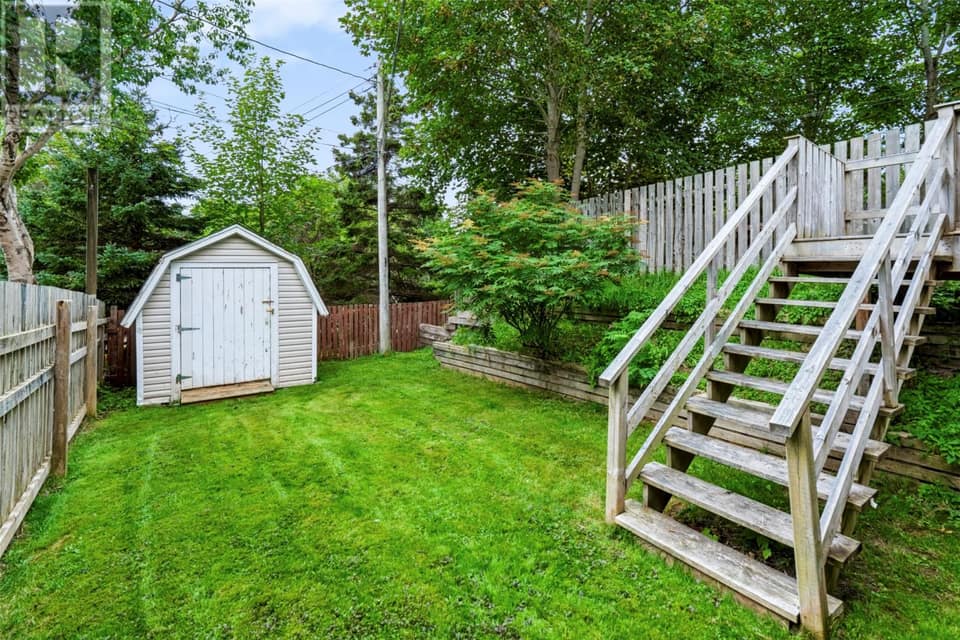 15 Farrell Drive, photo 23 of 24