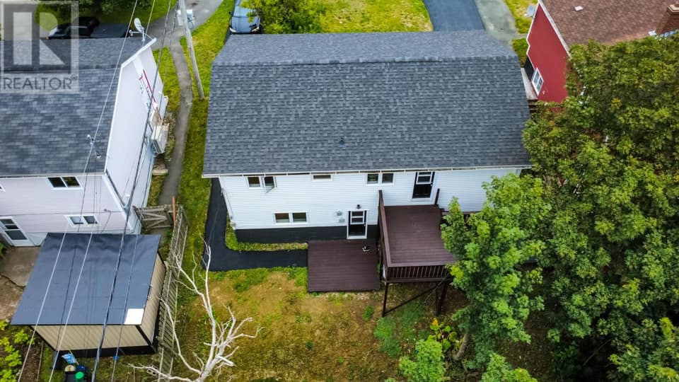 215 Canada Drive, photo 39 of 44