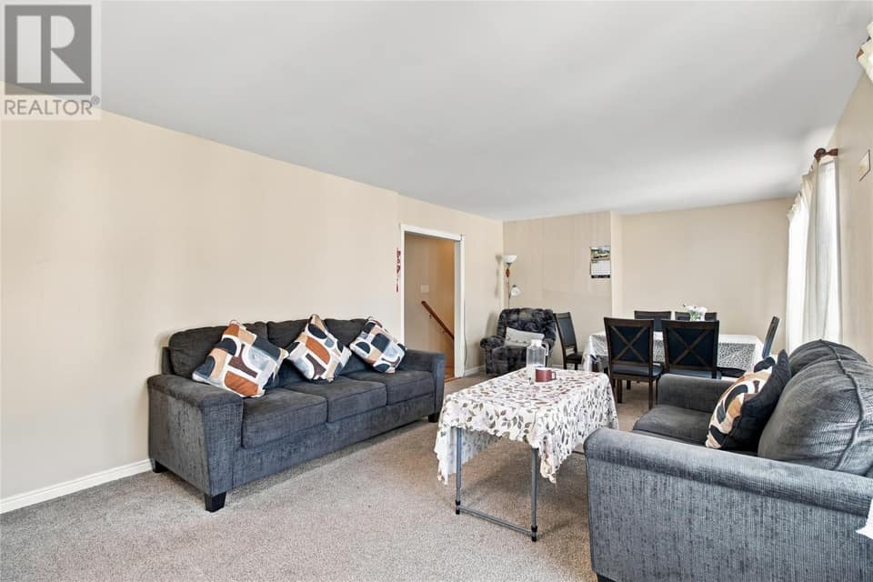 51 Boyle Street, photo 7 of 30