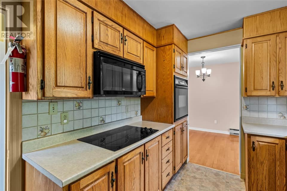 368 Conception Bay Highway, photo 13 of 37