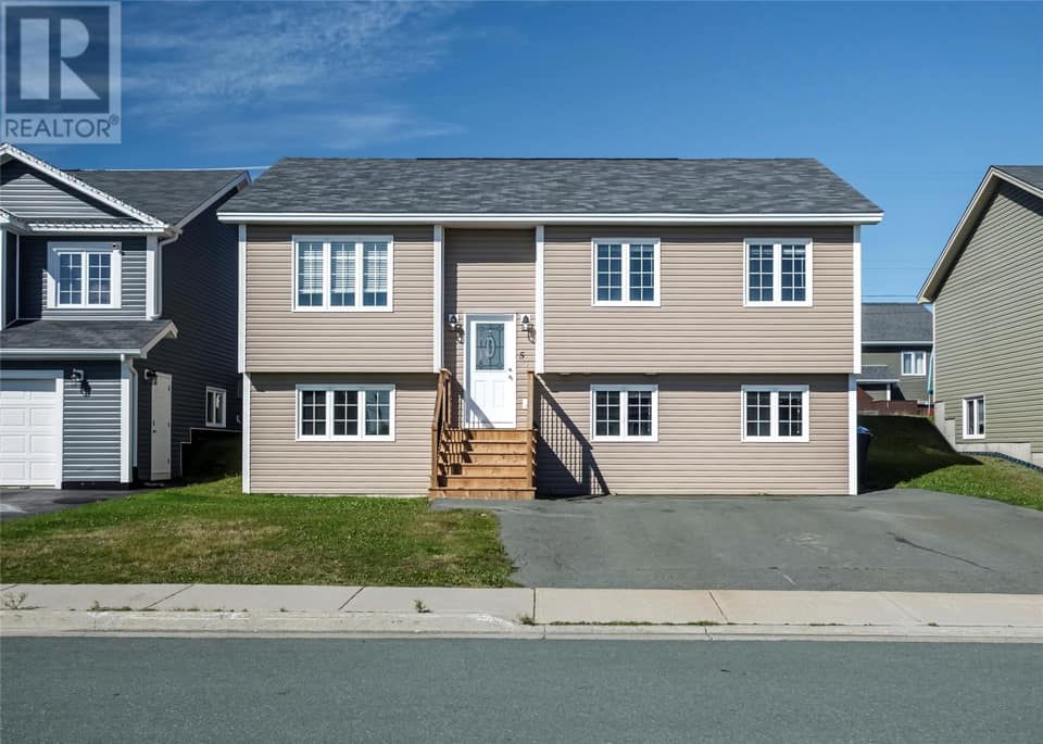 5 Mayfair Avenue, photo 2 of 40