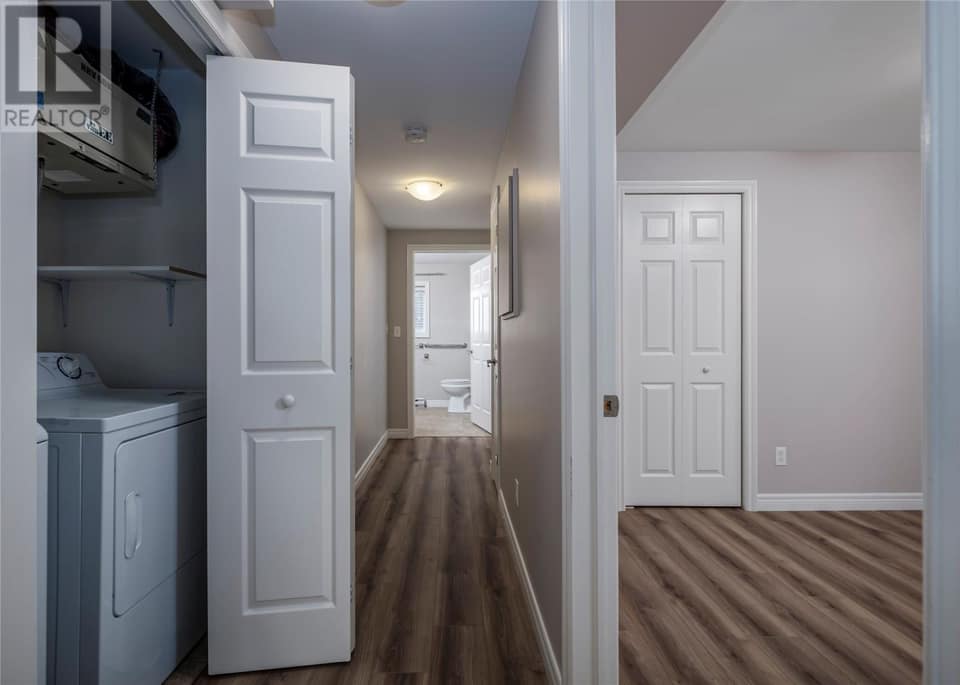 5 Mayfair Avenue, photo 32 of 40