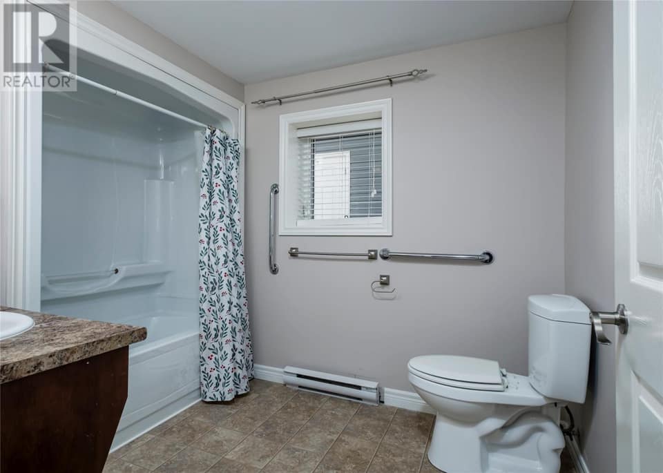 5 Mayfair Avenue, photo 33 of 40