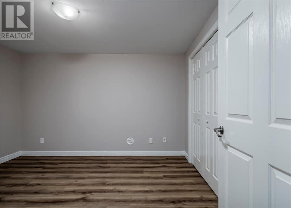 5 Mayfair Avenue, photo 36 of 40