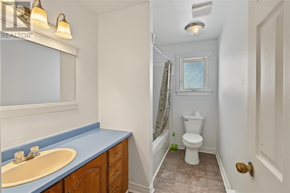 24 Gary Drive, photo 17 of 50