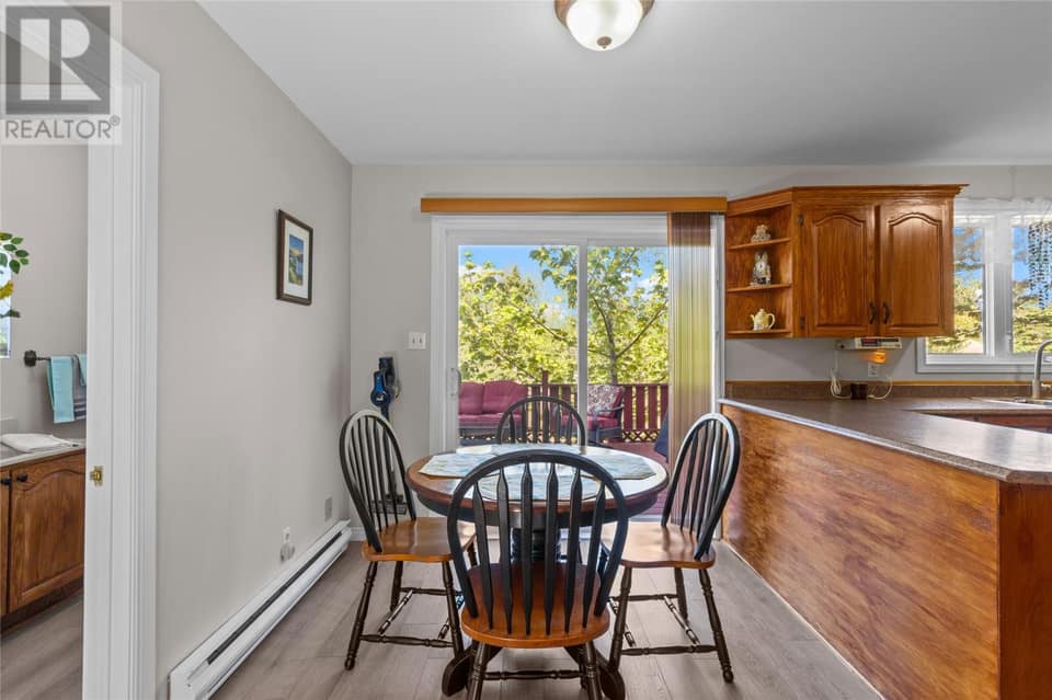 28 Dawes Hill Road, photo 12 of 45
