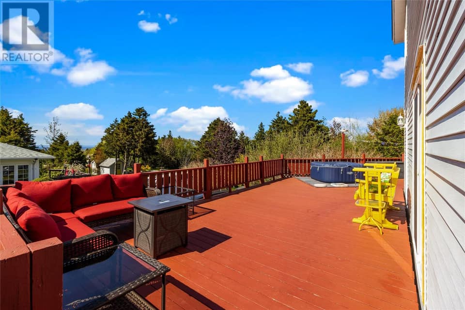 28 Dawes Hill Road, photo 4 of 45