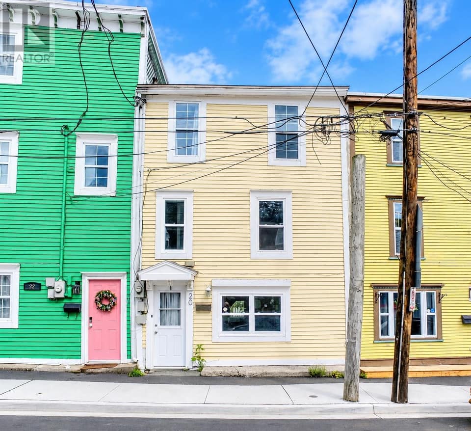 20 Colonial Street, photo 1 of 23