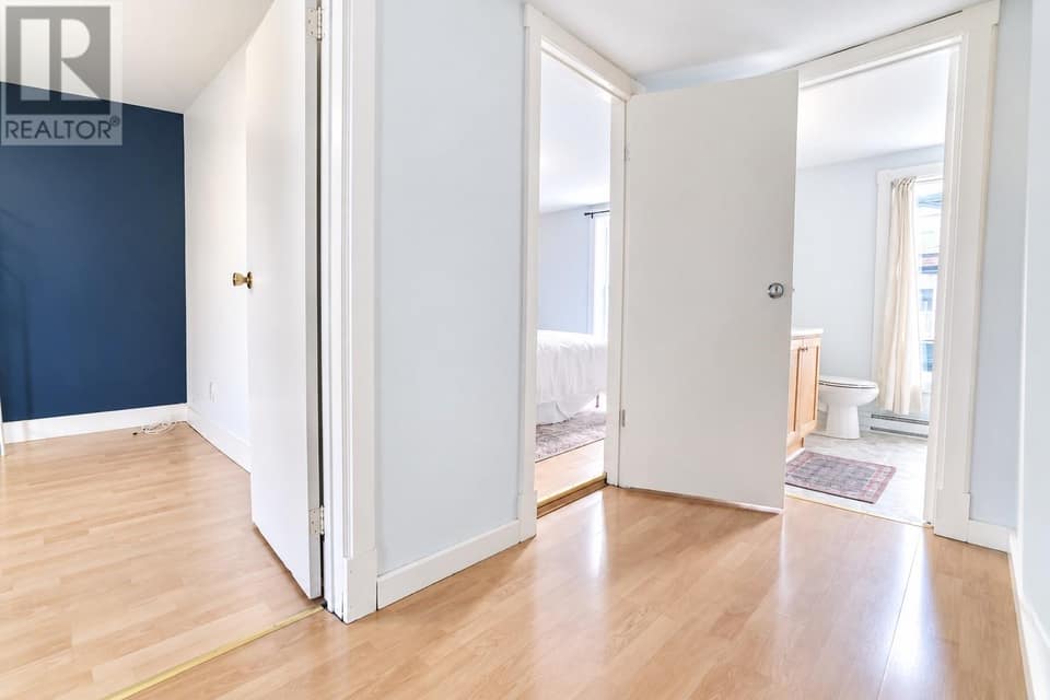 20 Colonial Street, photo 10 of 23