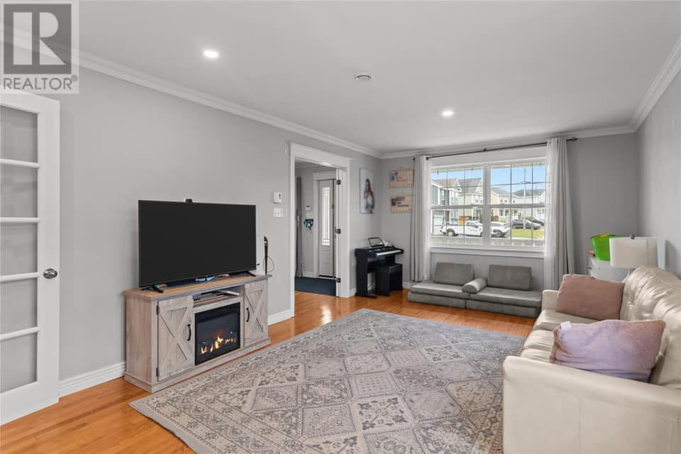 20 Vambury Street, photo 3 of 32