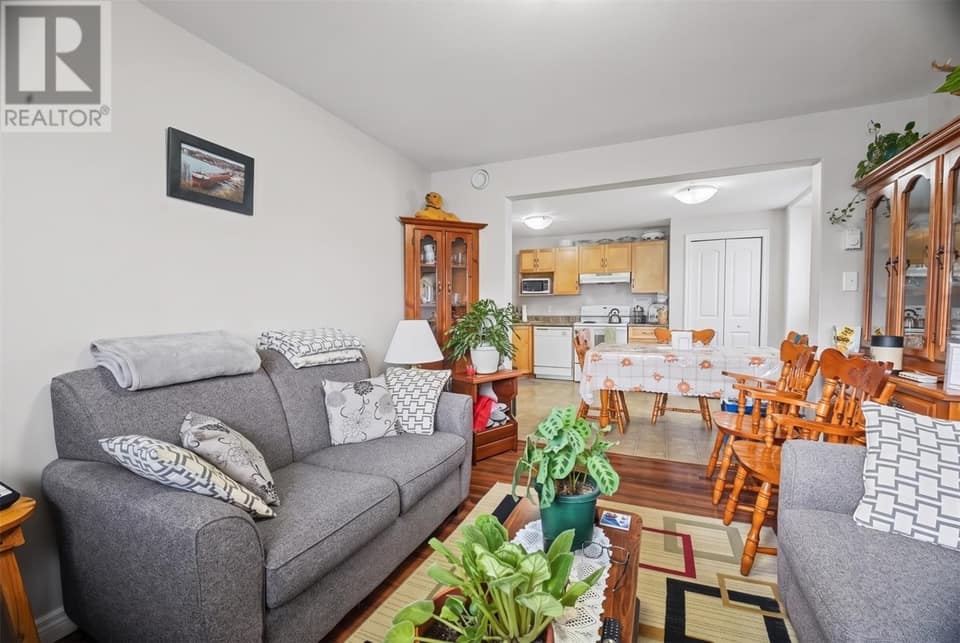 28 Westport Drive, photo 17 of 27
