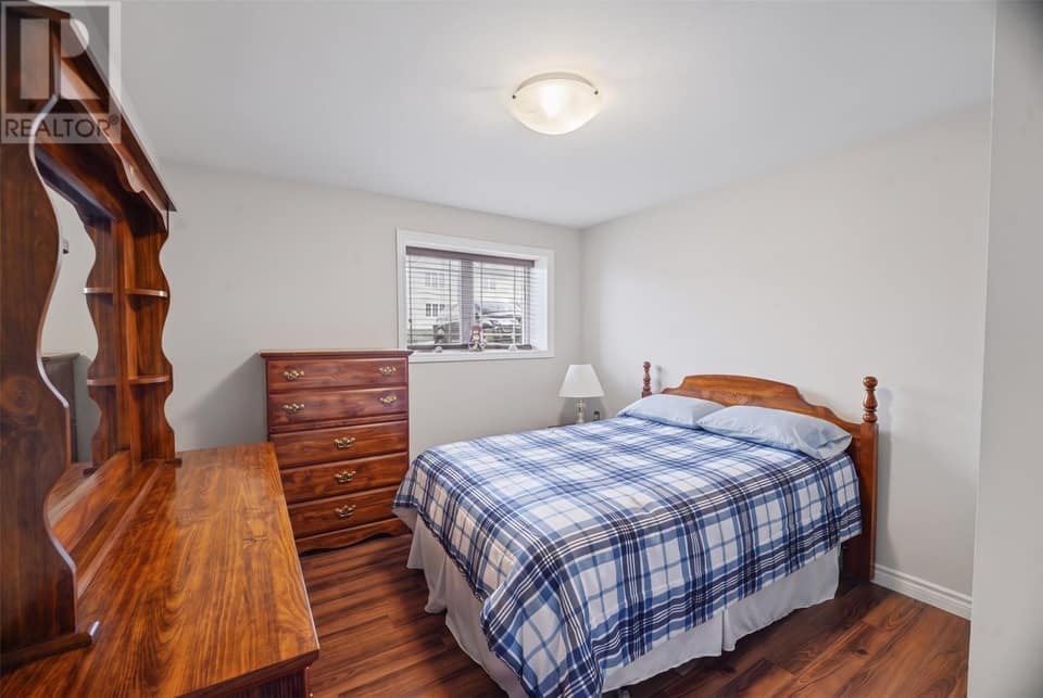 28 Westport Drive, photo 19 of 27