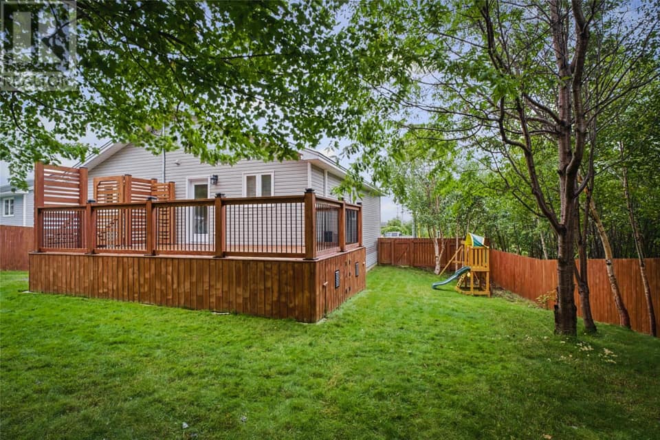 161 Lanark Drive, photo 34 of 39