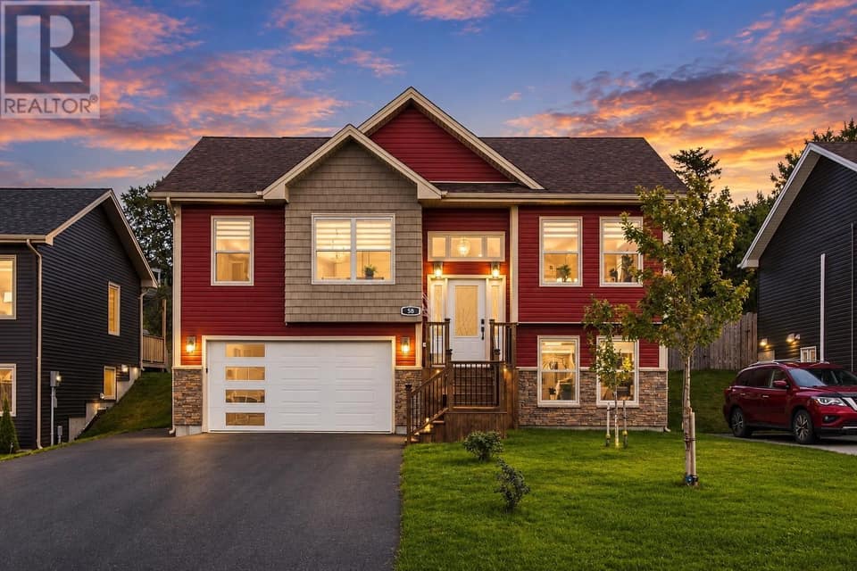 58 Oaken Drive, photo 1 of 36