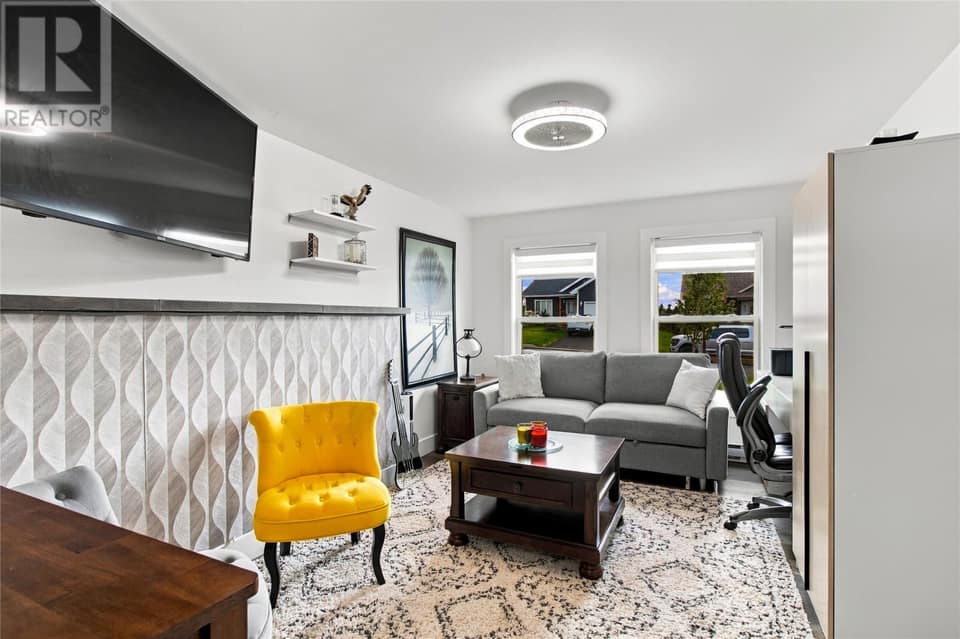 58 Oaken Drive, photo 21 of 36