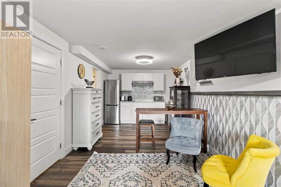 58 Oaken Drive, photo 23 of 36
