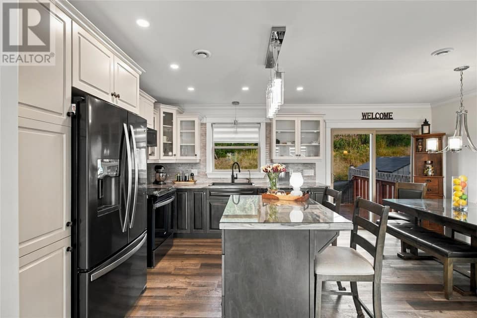58 Oaken Drive, photo 7 of 36