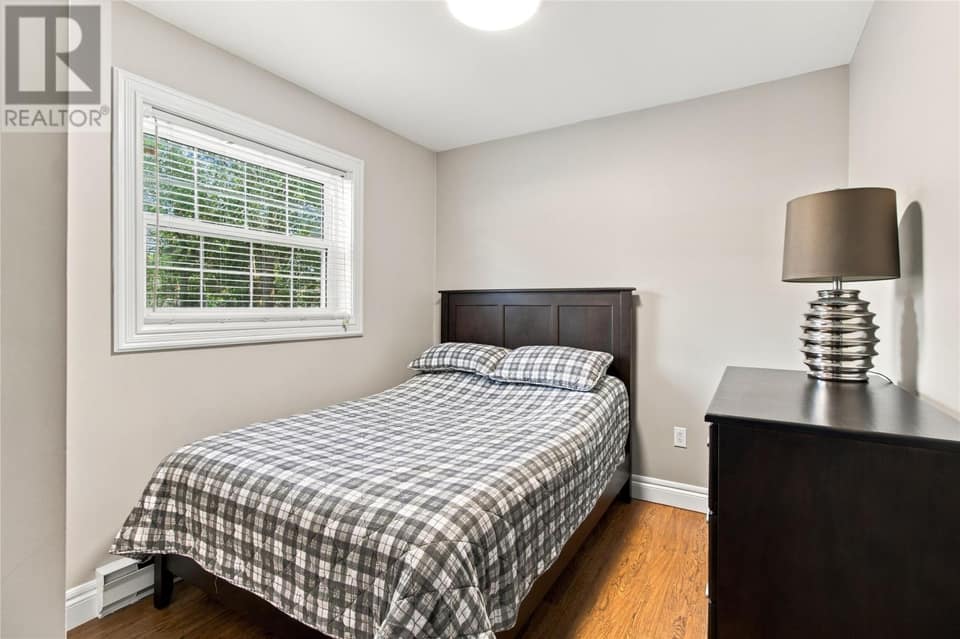 12 Brookfield Road, photo 17 of 46