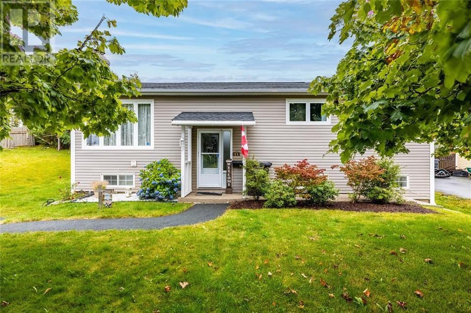 11 Irving Drive, photo 1 of 19
