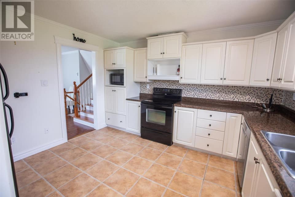 40 Bartons Road, photo 18 of 48