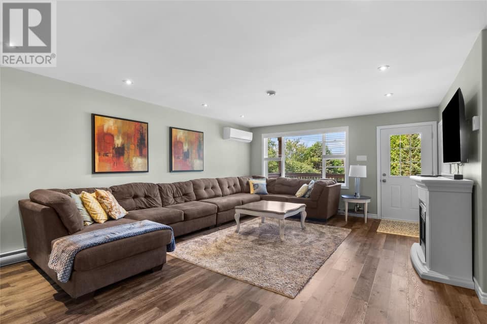 25 Chamberlains Road, photo 14 of 48