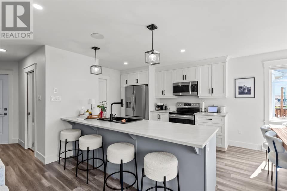 43 Challenger Crescent, photo 11 of 36