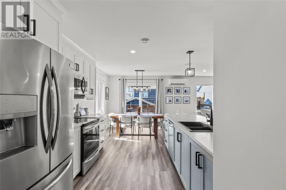 43 Challenger Crescent, photo 14 of 36