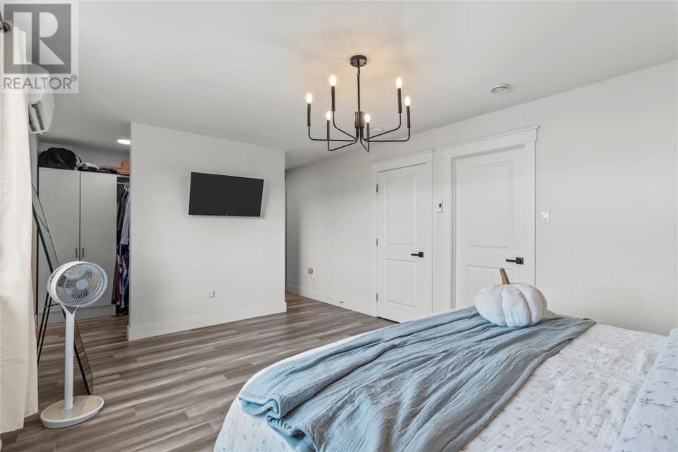 43 Challenger Crescent, photo 21 of 36