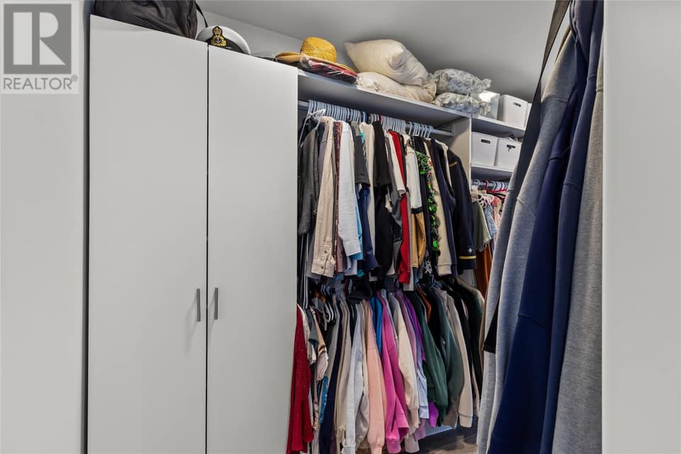 43 Challenger Crescent, photo 22 of 36