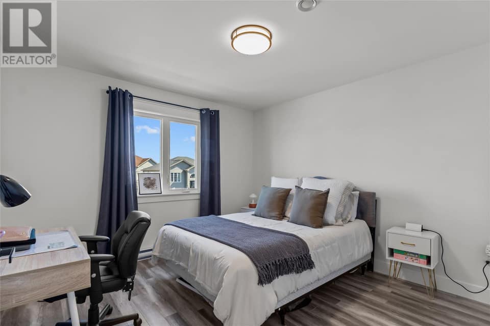 43 Challenger Crescent, photo 24 of 36