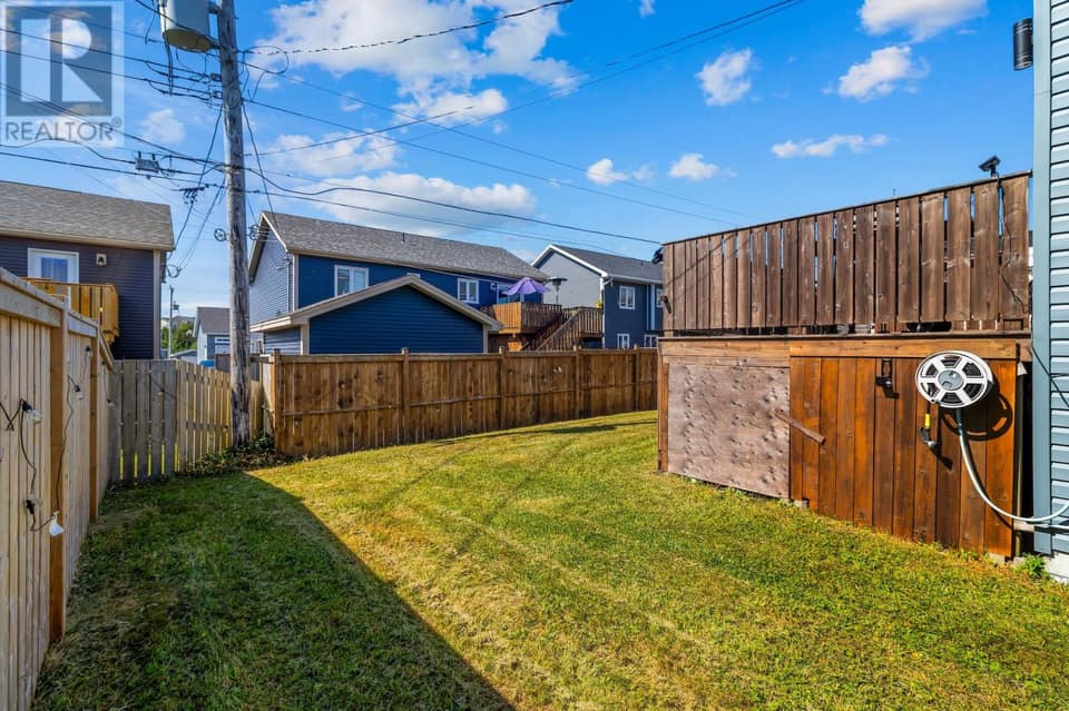 43 Challenger Crescent, photo 29 of 36