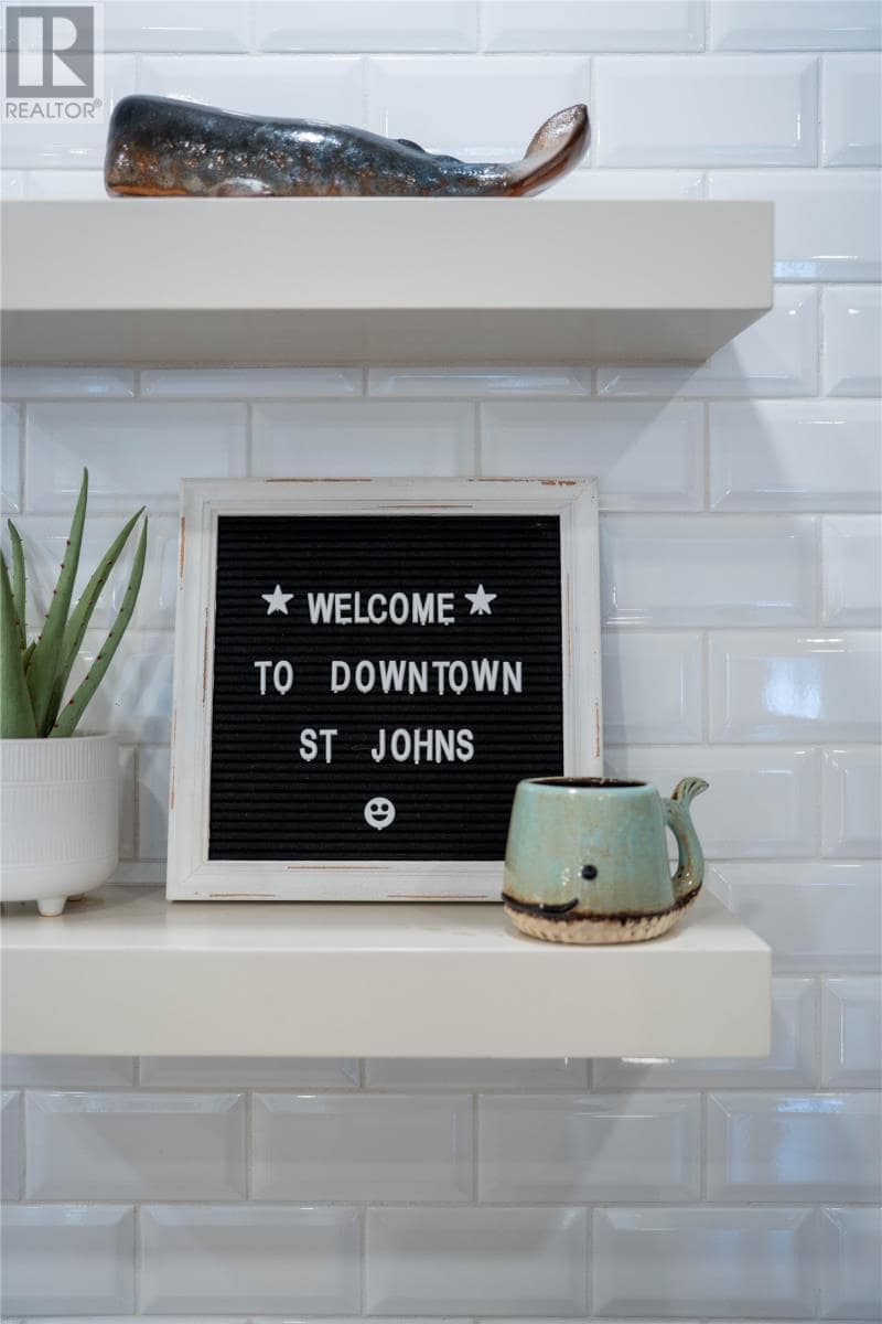 112 Bond Street, photo 5 of 27