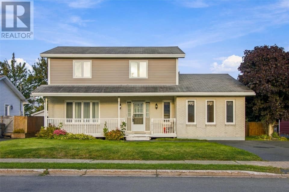 5 Trafalgar Drive, photo 2 of 29