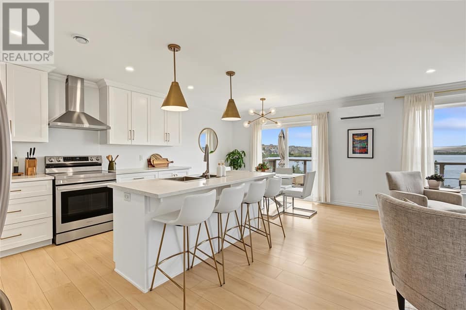 172 Lanark Drive, photo 14 of 31