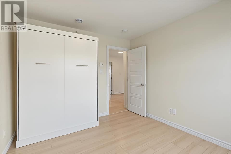 172 Lanark Drive, photo 25 of 31